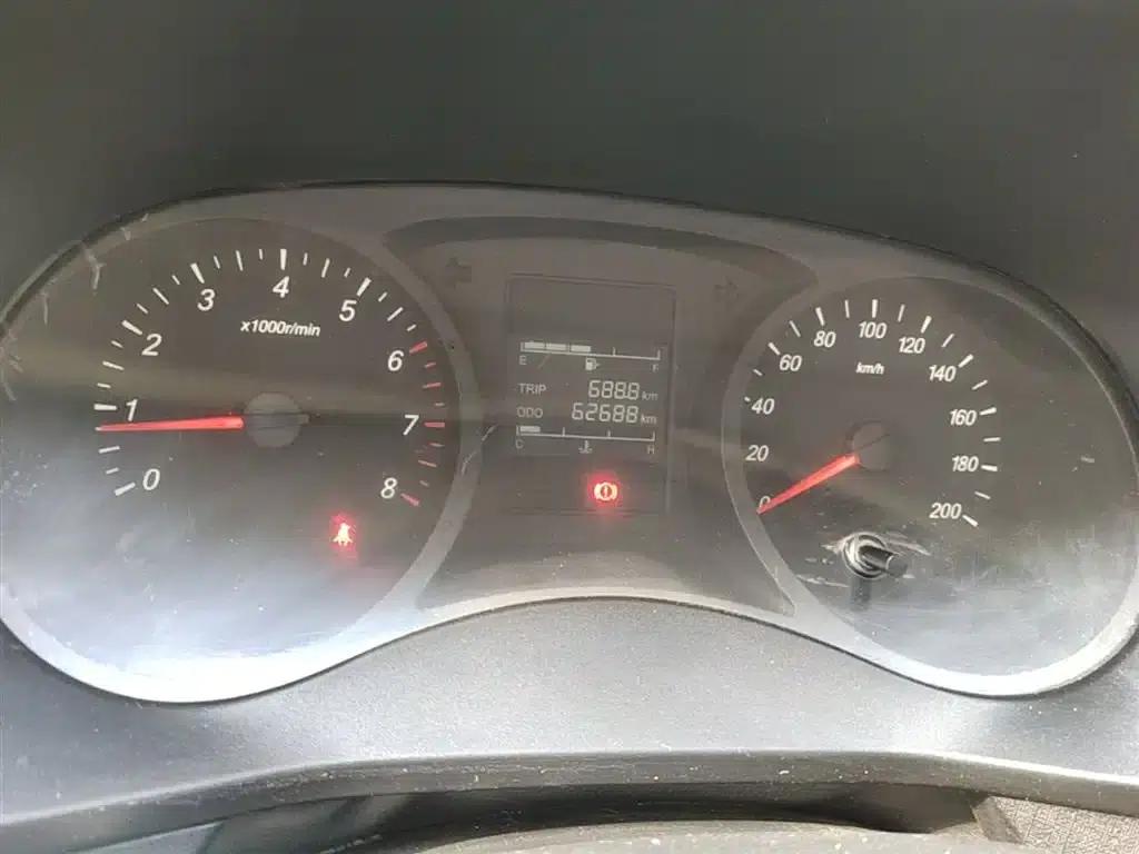 Wuling Hongguang PLUS 2020 1.5L Manual Standard 7-Seater — миниатюра 12