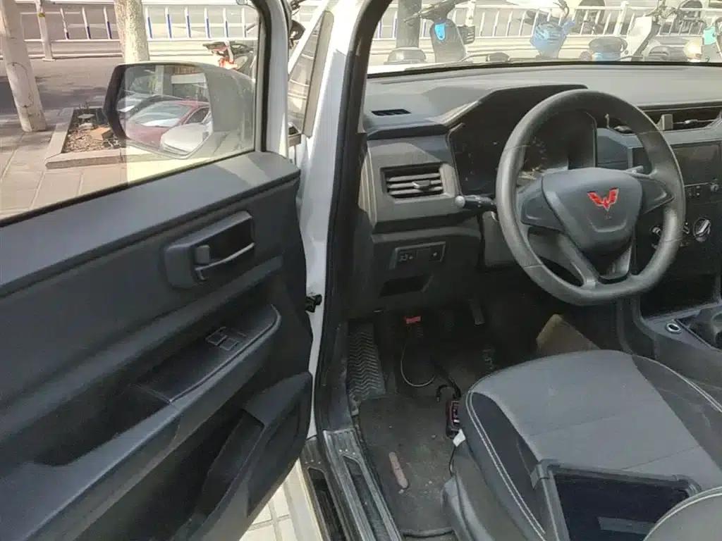 Wuling Hongguang PLUS 2020 1.5L Manual Standard 7-Seater — миниатюра 16
