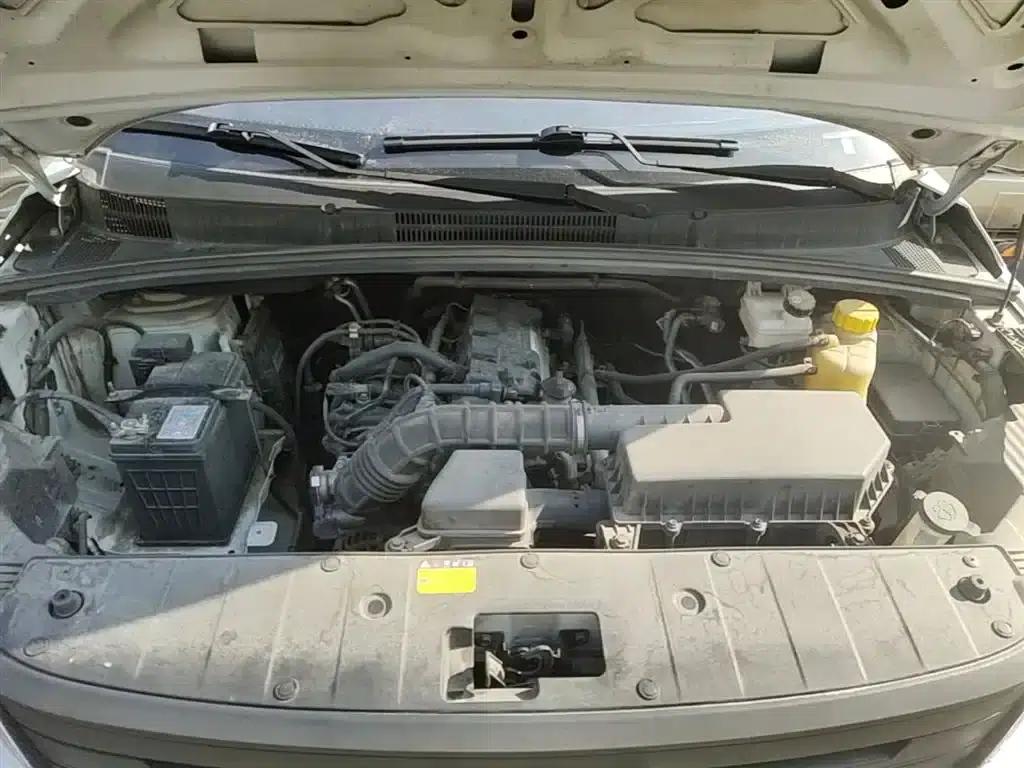 Wuling Hongguang PLUS 2020 1.5L Manual Standard 7-Seater — миниатюра 20
