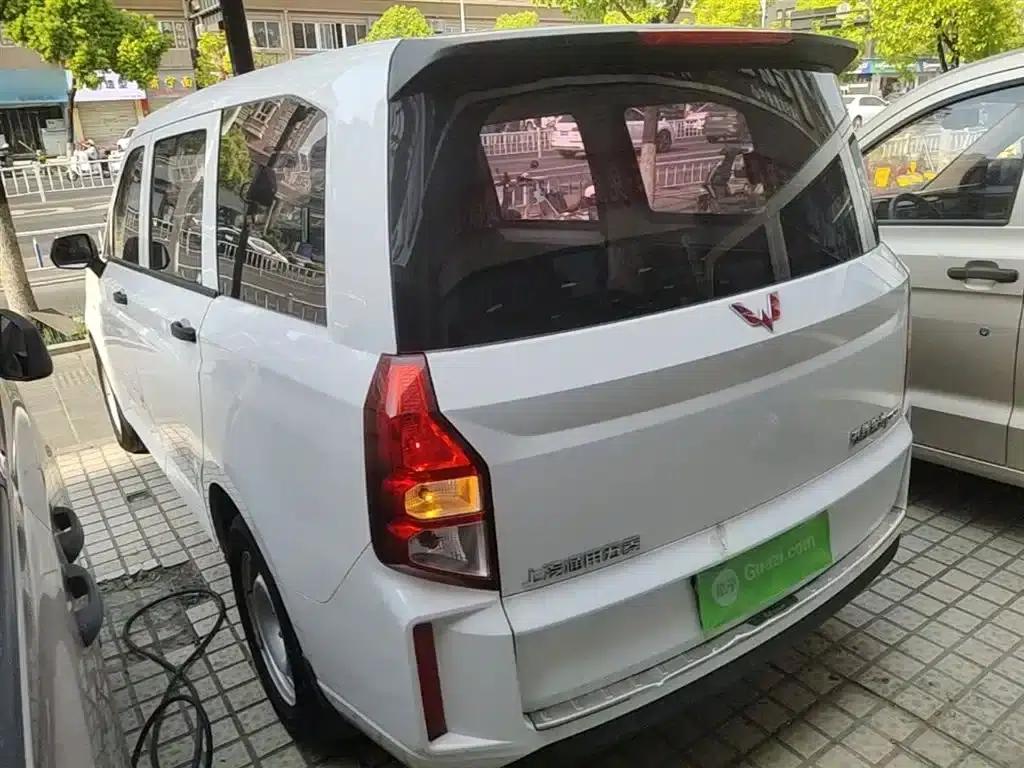 Wuling Hongguang PLUS 2020 1.5L Manual Standard 7-Seater — миниатюра 5