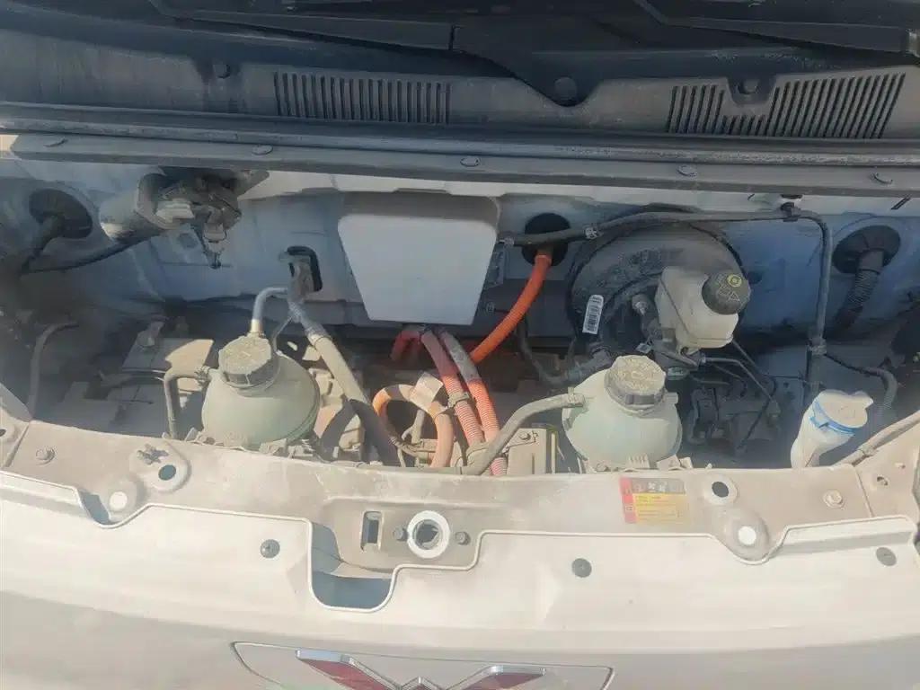 Wuling Yangguang 2024 Model 300km Comfort Bus Version 75kW — миниатюра 11