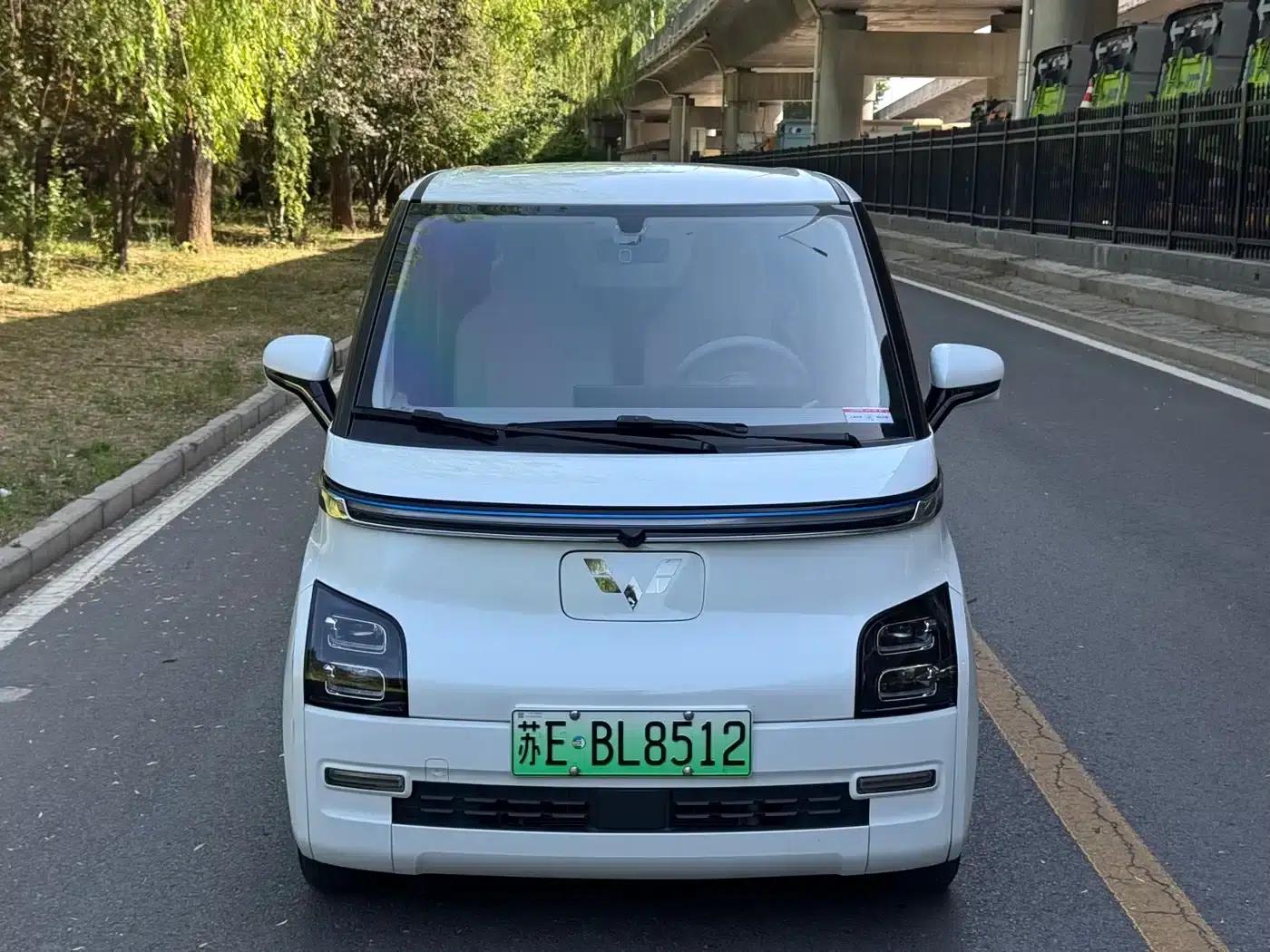 Wuling Air ev Clear Sky 2023 Model, Four-Seat - Advanced Edition — миниатюра 2