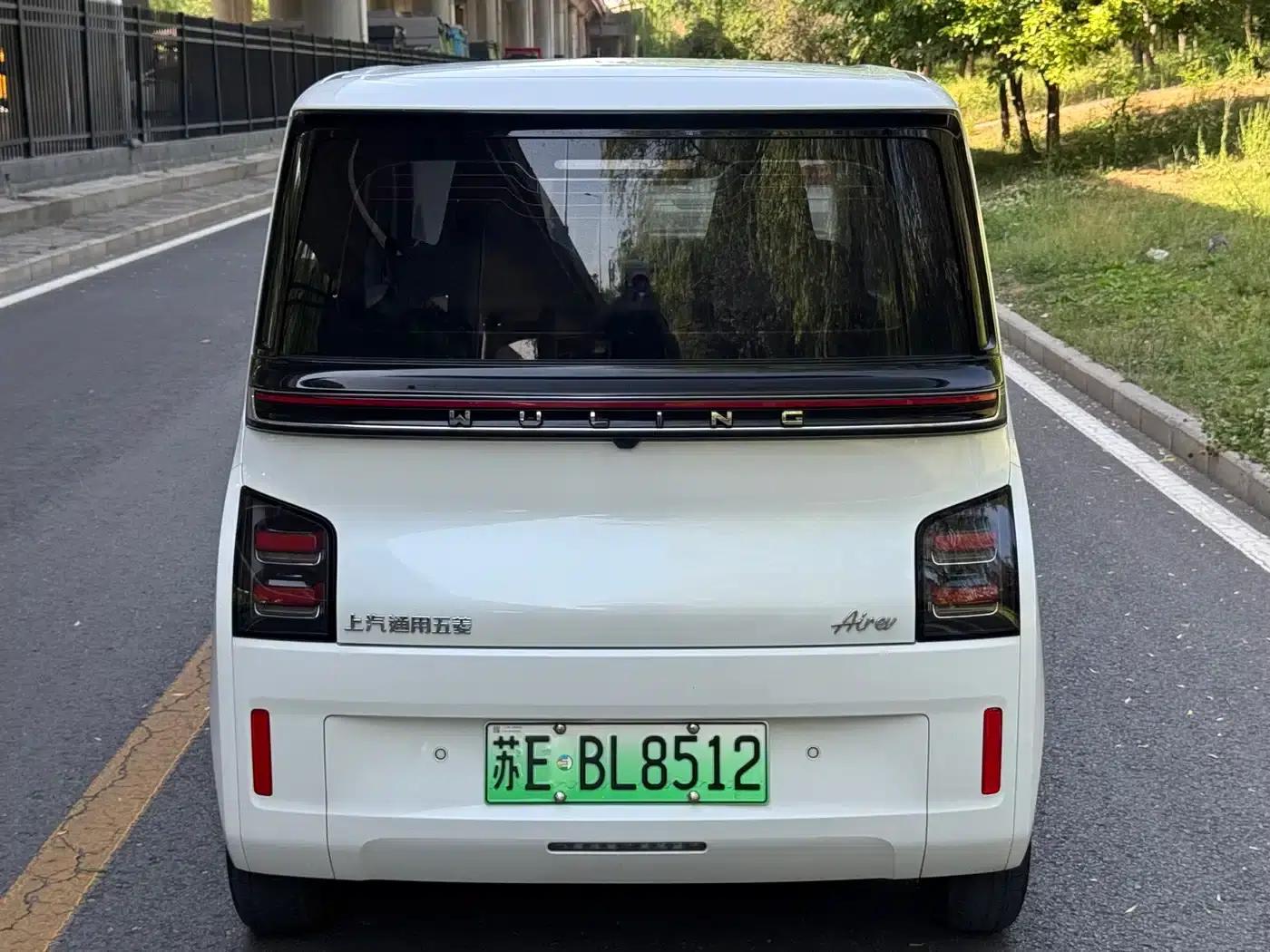 Wuling Air ev Clear Sky 2023 Model, Four-Seat - Advanced Edition — миниатюра 4