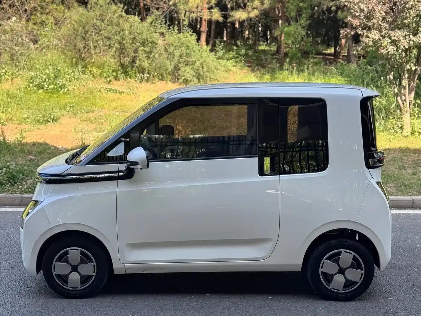 Wuling Air ev Clear Sky 2023 Model, Four-Seat - Advanced Edition — миниатюра 7
