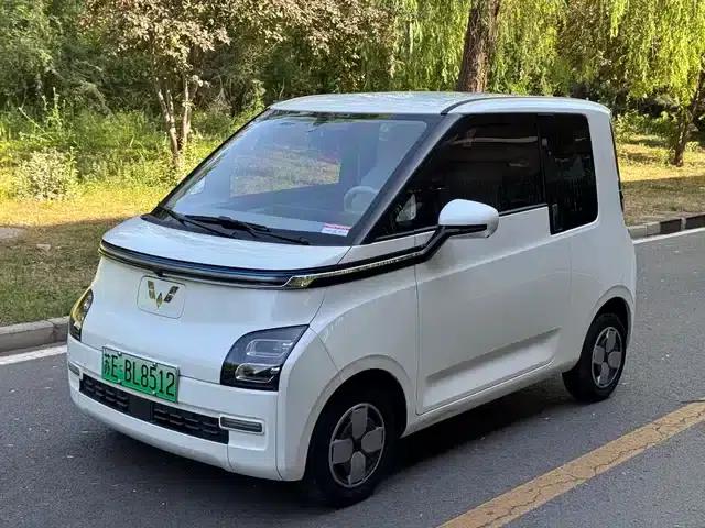 Wuling Air ev Clear Sky 2023 Model, Four-Seat - Advanced Edition
