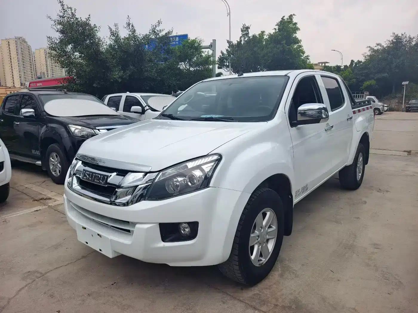 D-MAX 2015 2.5T 4WD Manual Basic Model 4JK1 — миниатюра 1