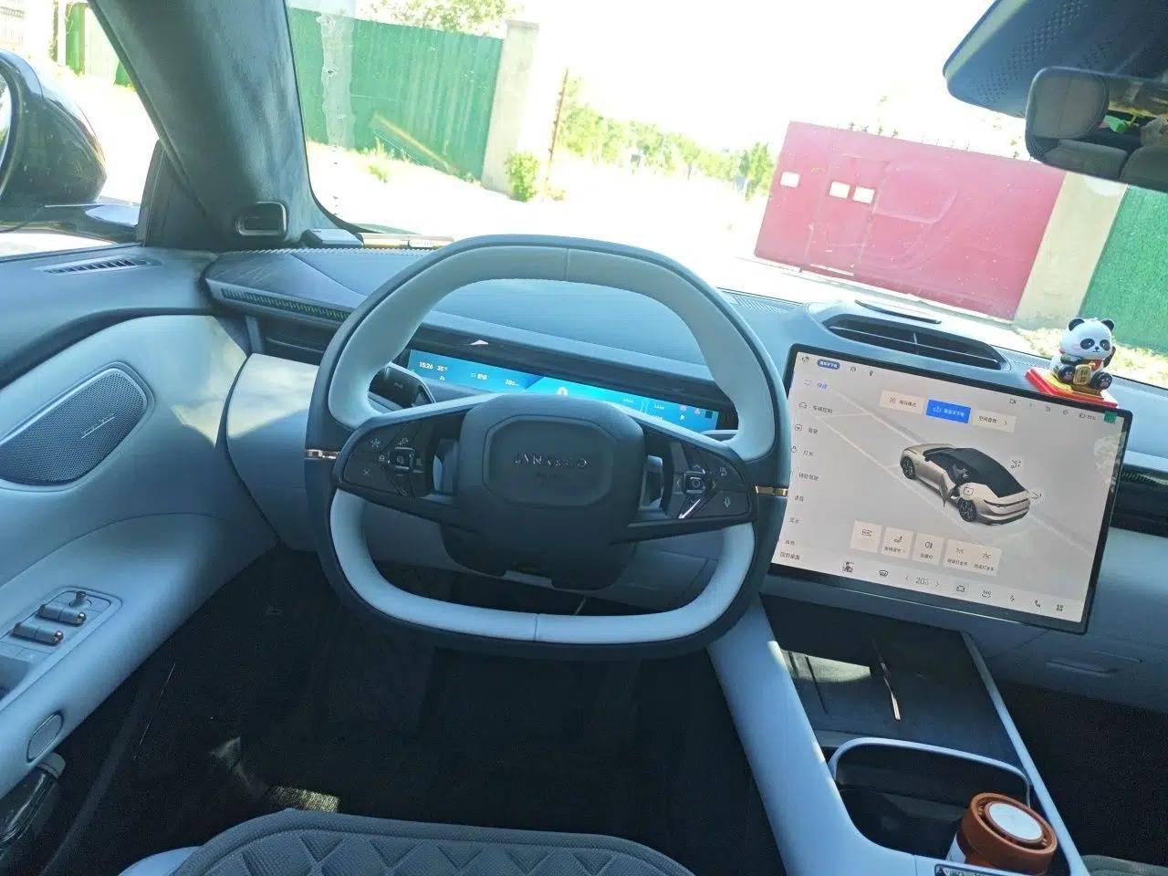 Lynk & Co Z10 2025 95 kWh 806 km Range Rear-Wheel Drive Advanced Driver-Assistance System Max — миниатюра 11