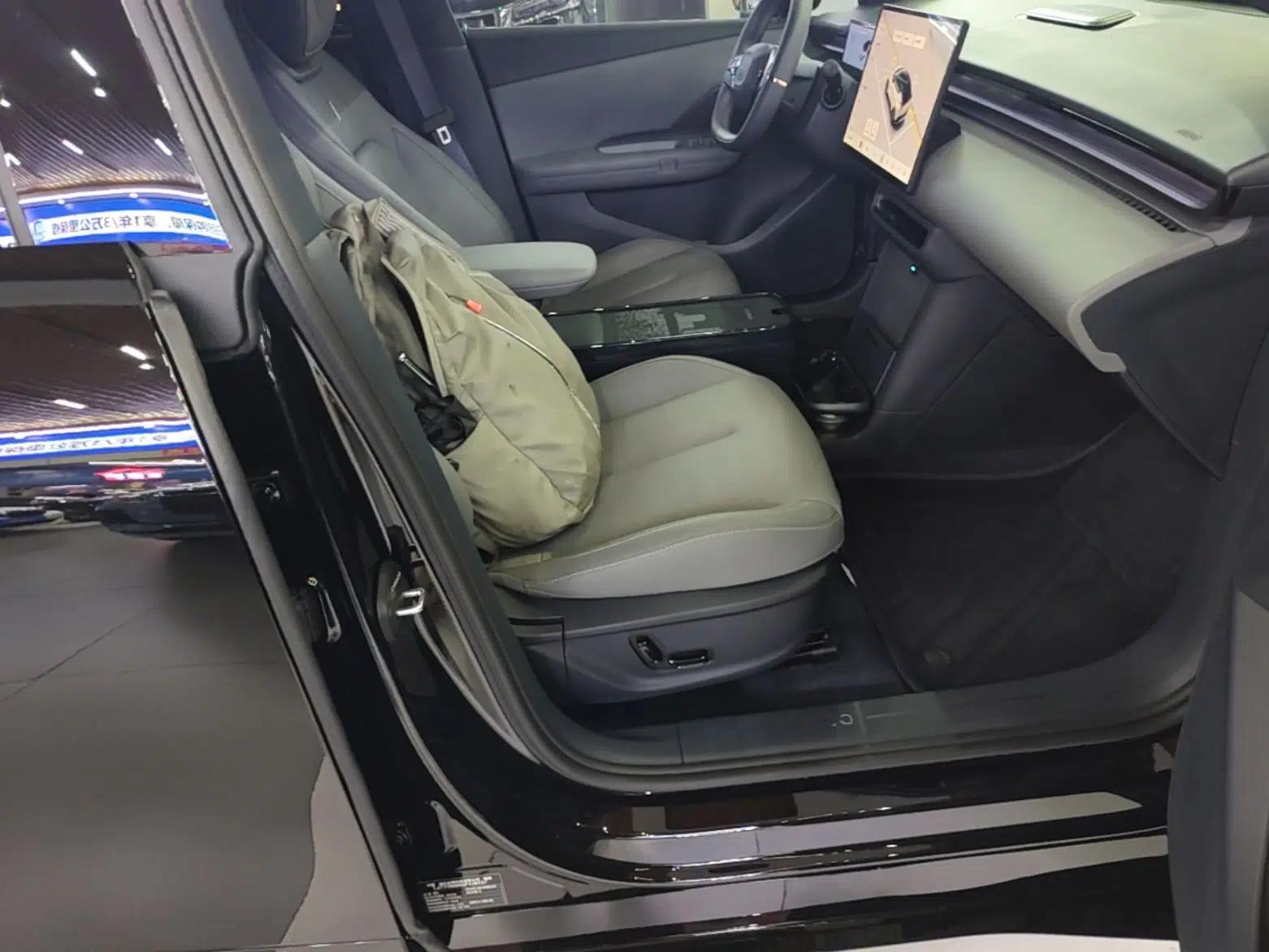 Lynk & Co Z20 2025 530 km Range Rear-Wheel Drive Pro — миниатюра 23