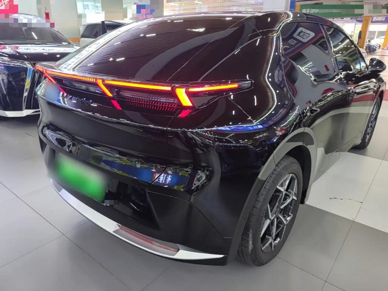 Lynk & Co Z20 2025 530 km Range Rear-Wheel Drive Pro — миниатюра 6