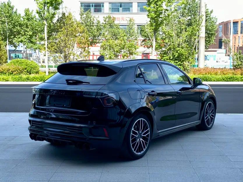 Lynk & Co 02 Hatchback 2021 2.0TD Halo Driving Control Kit Edition — миниатюра 9