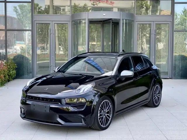 Lynk & Co 02 Hatchback 2021 2.0TD Halo Driving Control Kit Edition