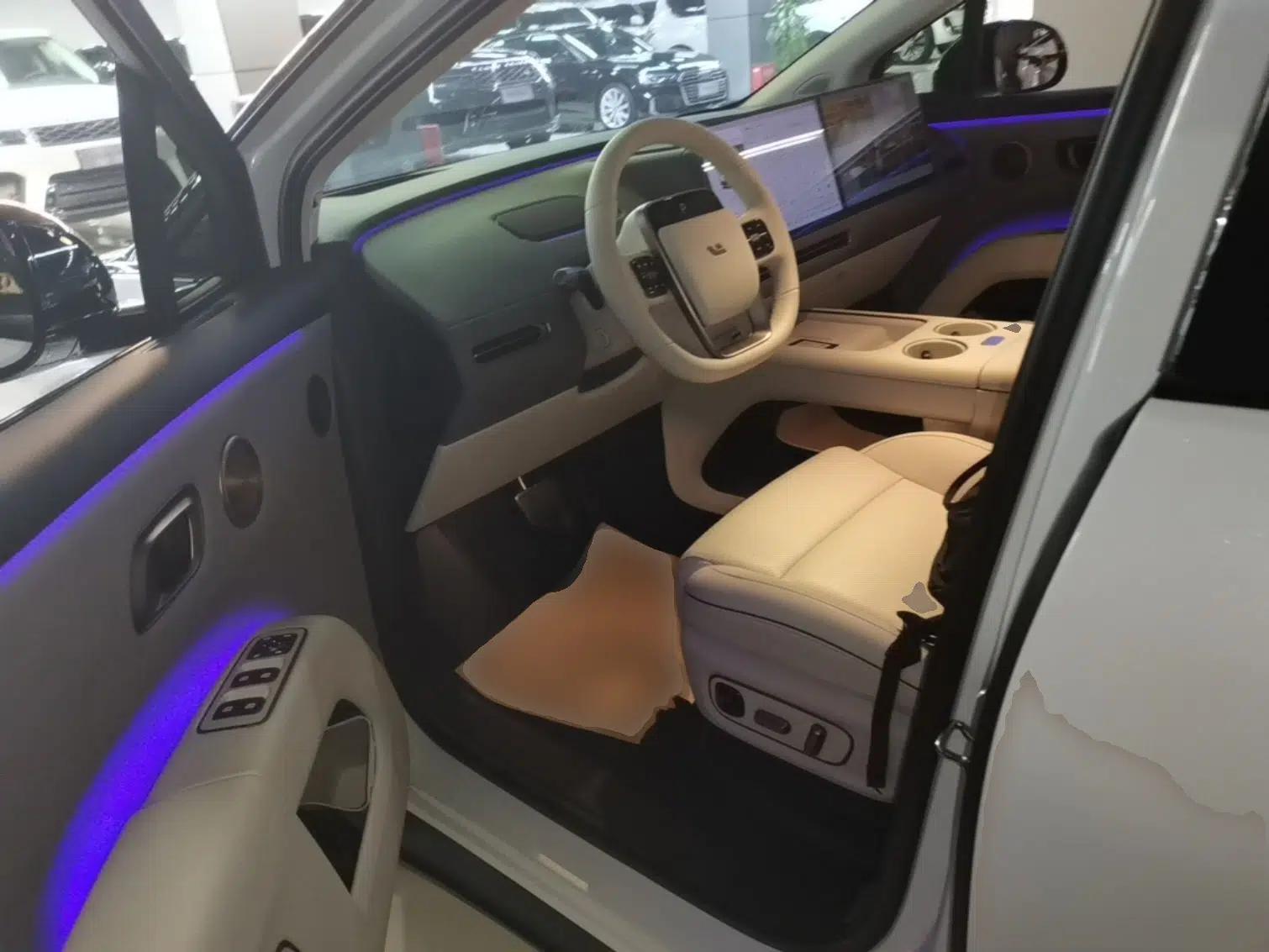 Li Auto i8 2025 Model Standard Version — миниатюра 18