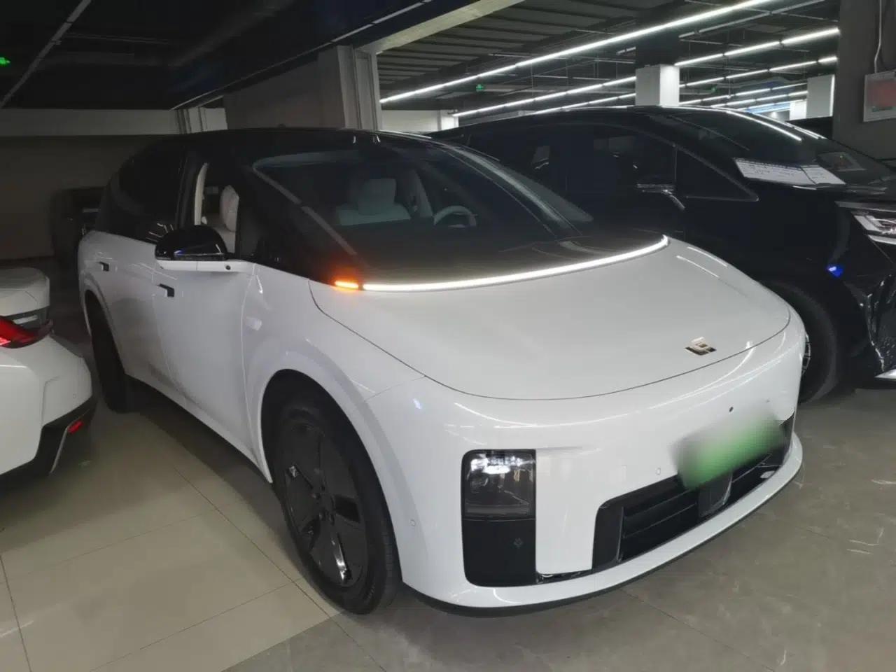 Li Auto i8 2025 Model Standard Version — миниатюра 3