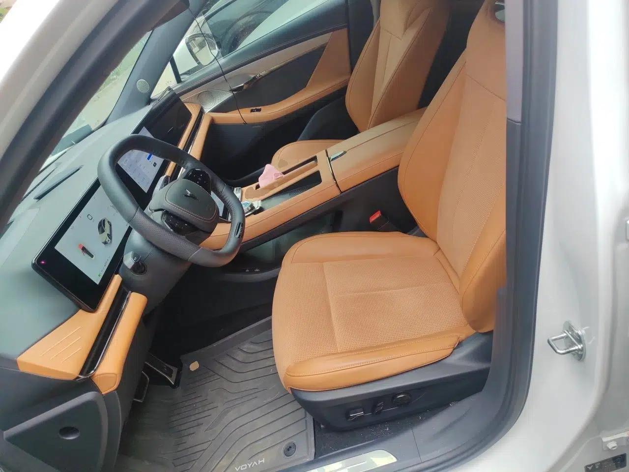 VOYAH PASSION 2024 PHEV Four-Wheel Drive Ultra-Long Range Flagship Model — миниатюра 16