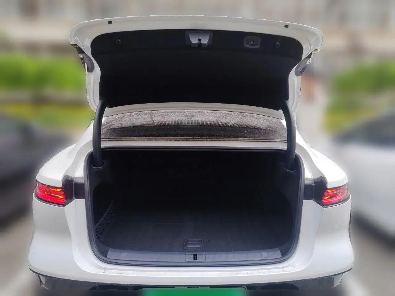 VOYAH PASSION 2024 PHEV Four-Wheel Drive Ultra-Long Range Flagship Model — миниатюра 20