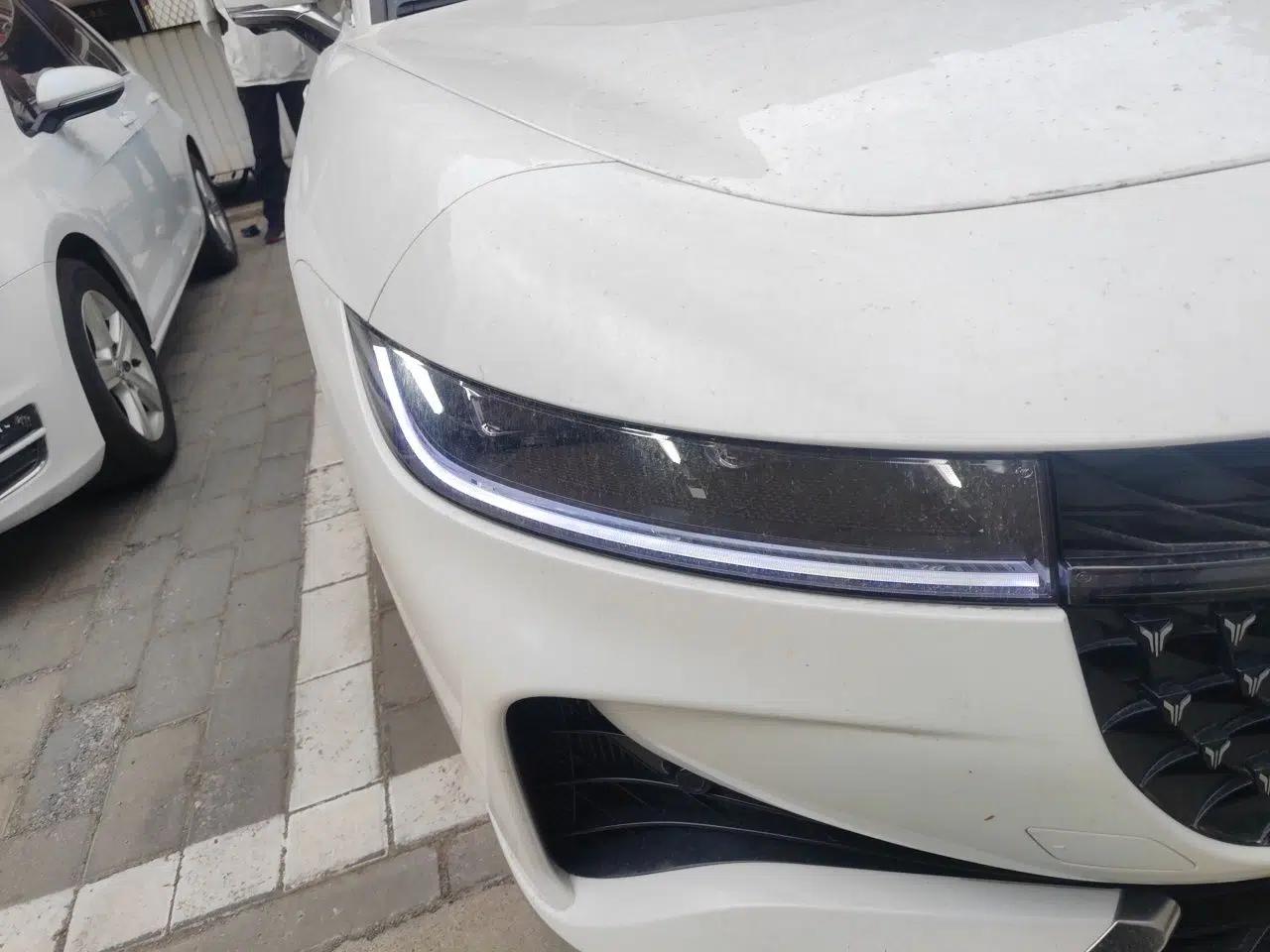 VOYAH PASSION 2024 PHEV Four-Wheel Drive Ultra-Long Range Flagship Model — миниатюра 7