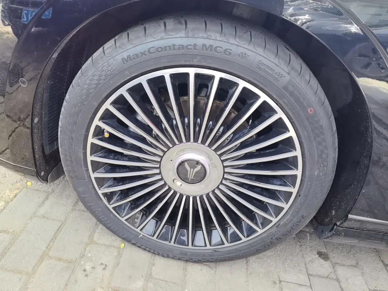 VOYAH Lantu Chiguang L 2026 Four-Wheel-Drive Ultra — миниатюра 4