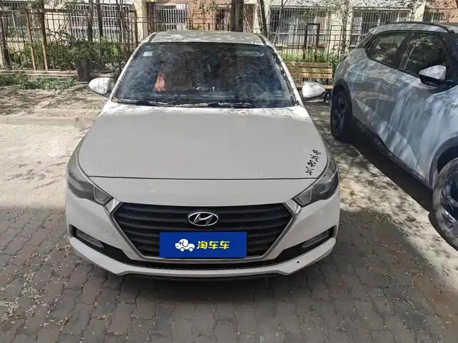 2016 Hyundai Verna 1.4L Manual GLS Cool Edition — миниатюра 2