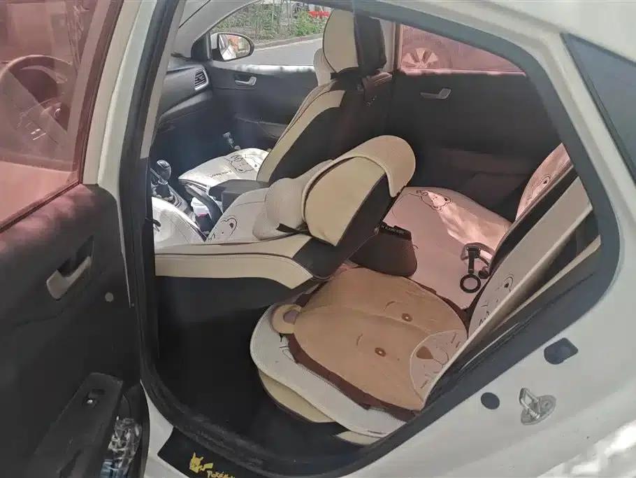 2016 Hyundai Verna 1.4L Manual GLS Cool Edition — миниатюра 11