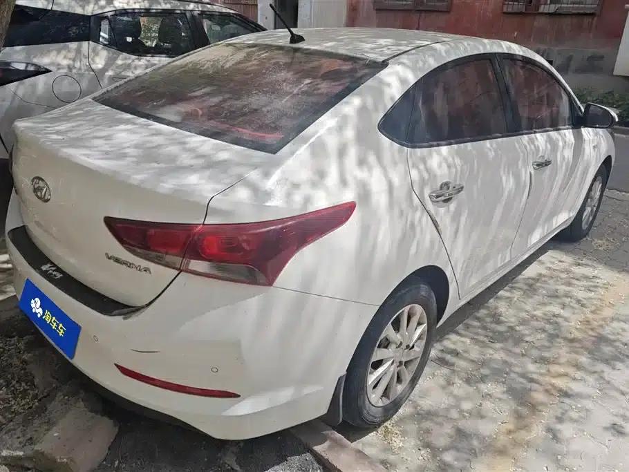 2016 Hyundai Verna 1.4L Manual GLS Cool Edition — миниатюра 3