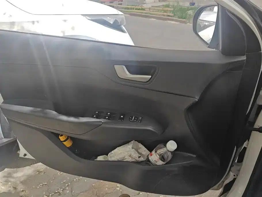 2016 Hyundai Verna 1.4L Manual GLS Cool Edition — миниатюра 7