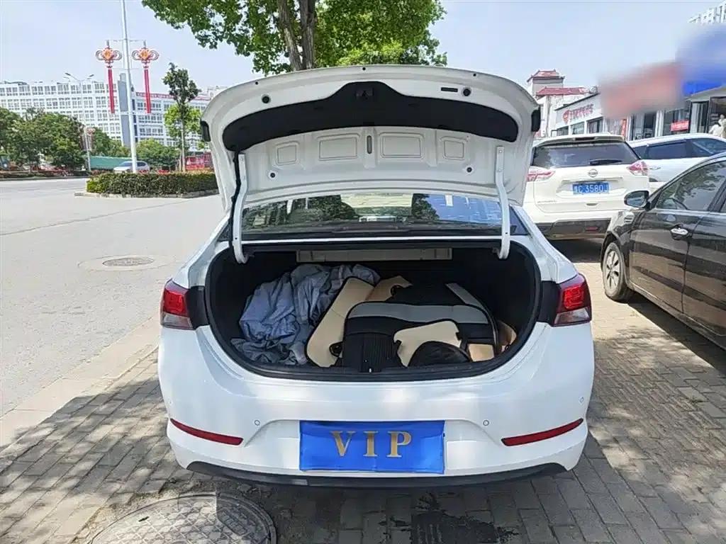 2016 Hyundai Verna 1.4L Manual GLS Cool Edition — миниатюра 19