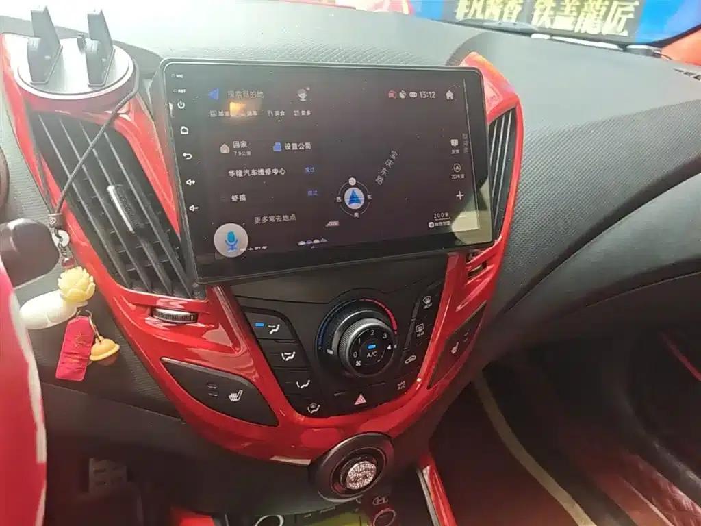 Veloster 2012 1.6T Automatic Luxury Edition — миниатюра 13