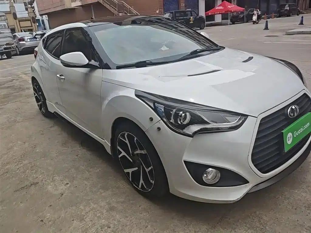 Veloster 2012 1.6T Automatic Luxury Edition — миниатюра 4