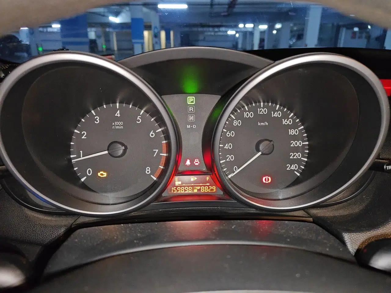 Mazda 3 2011 Sedan 1.6L Automatic Comfort Model — миниатюра 12