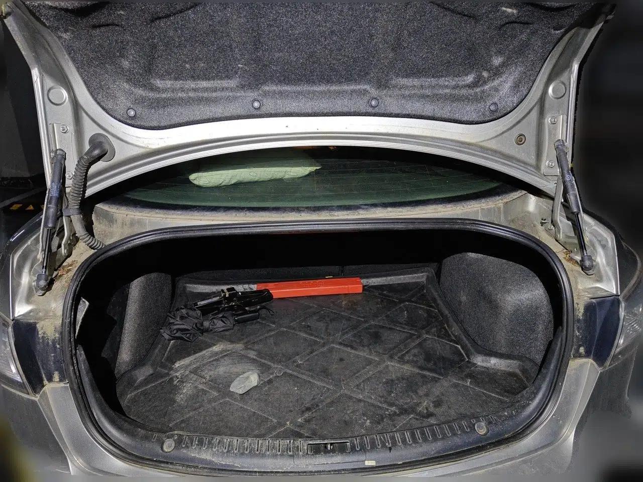 Mazda 3 2011 Sedan 1.6L Automatic Comfort Model — миниатюра 20
