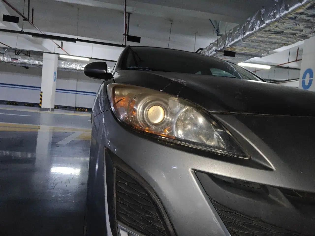 Mazda 3 2011 Sedan 1.6L Automatic Comfort Model — миниатюра 7
