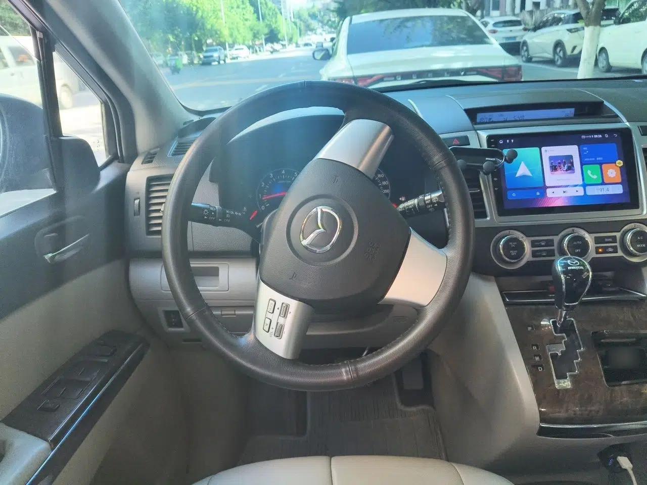 Mazda 8 2011 2.3L Deluxe Edition — миниатюра 11