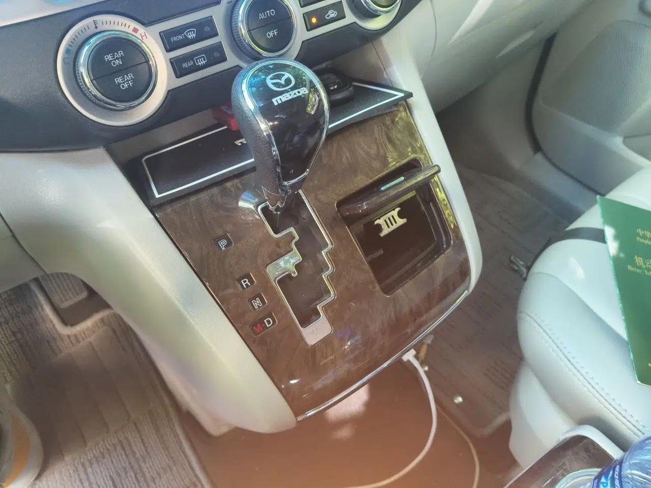 Mazda 8 2011 2.3L Deluxe Edition — миниатюра 15