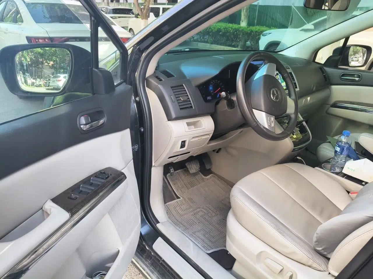 Mazda 8 2011 2.3L Deluxe Edition — миниатюра 17