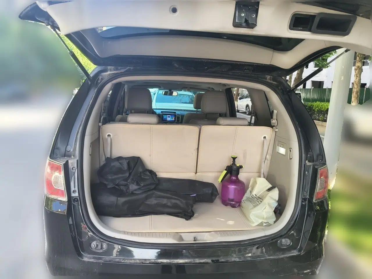 Mazda 8 2011 2.3L Deluxe Edition — миниатюра 20