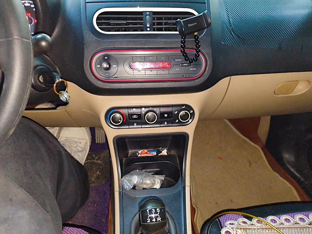 MG 3 2011 1.3L Manual Comfort Edition — миниатюра 14
