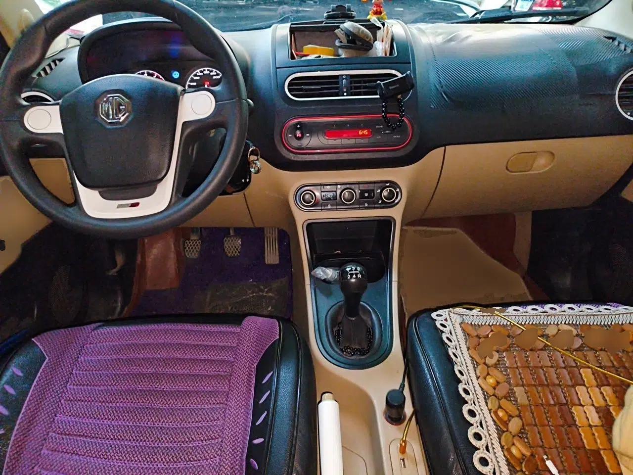 MG 3 2011 1.3L Manual Comfort Edition — миниатюра 10