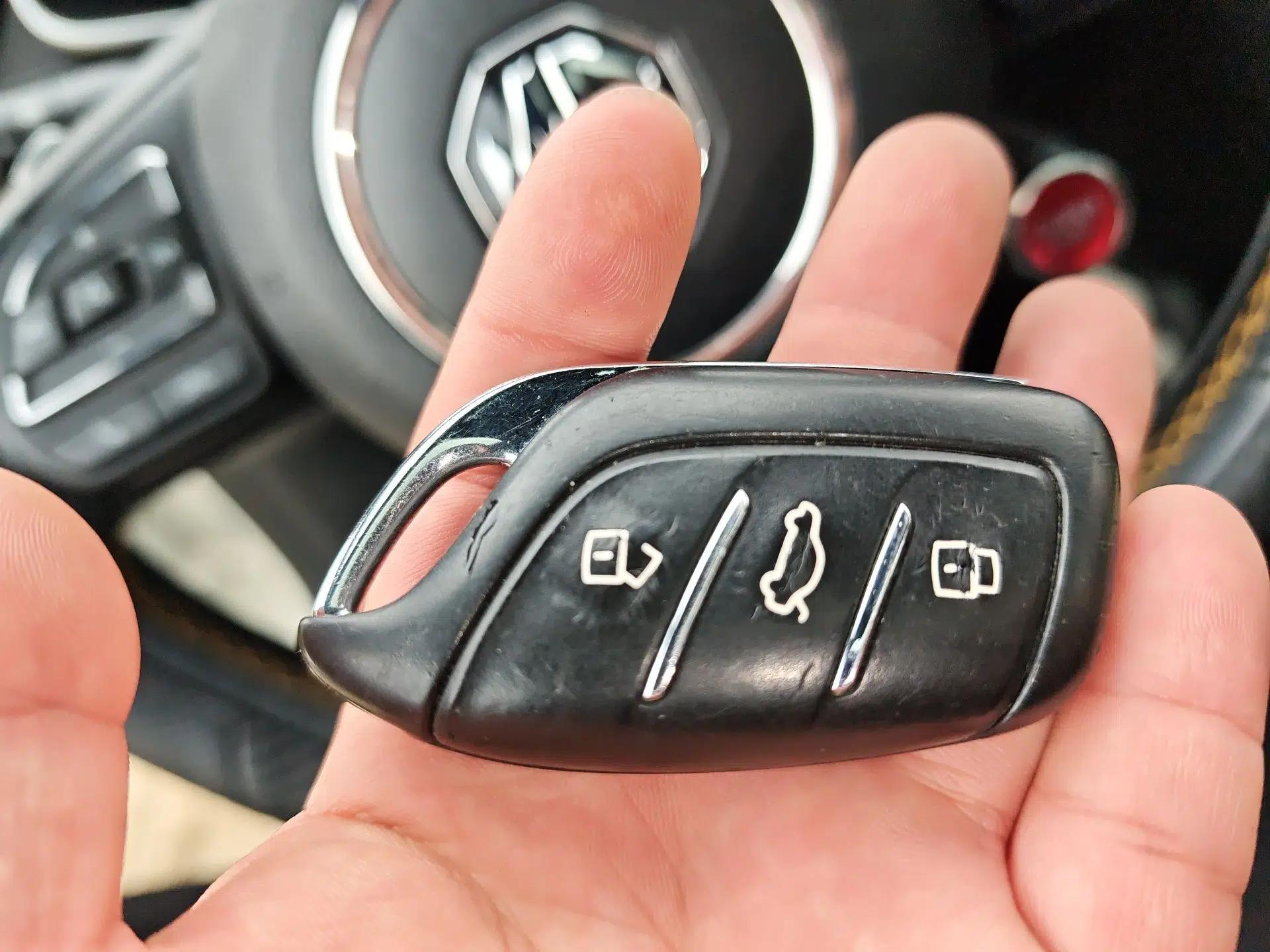 MG 6 New Energy 2020 1.5T Hybrid Trophy Flagship Edition — миниатюра 9