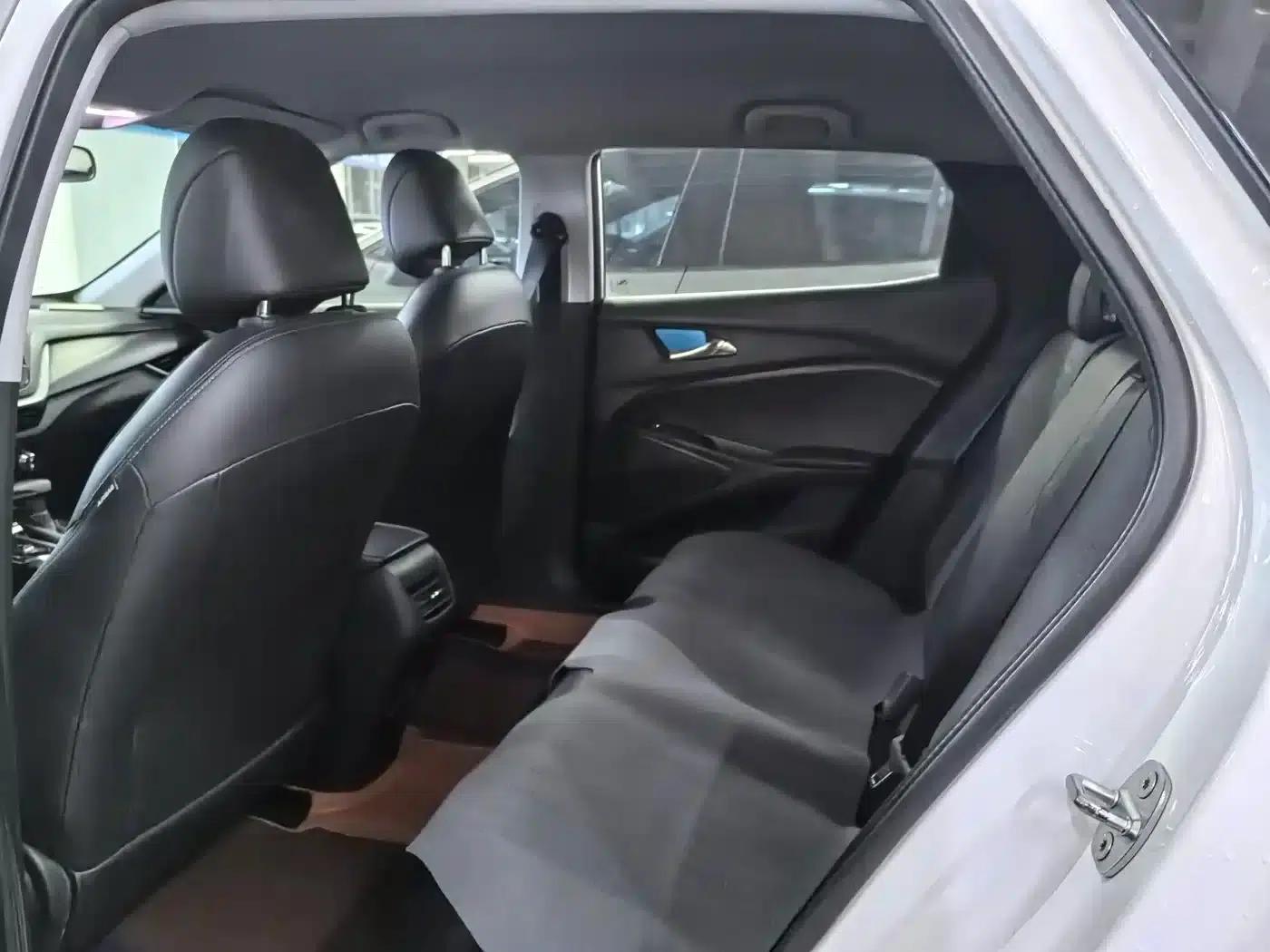 Chevrolet Menlo 2020 Star Edition — миниатюра 8