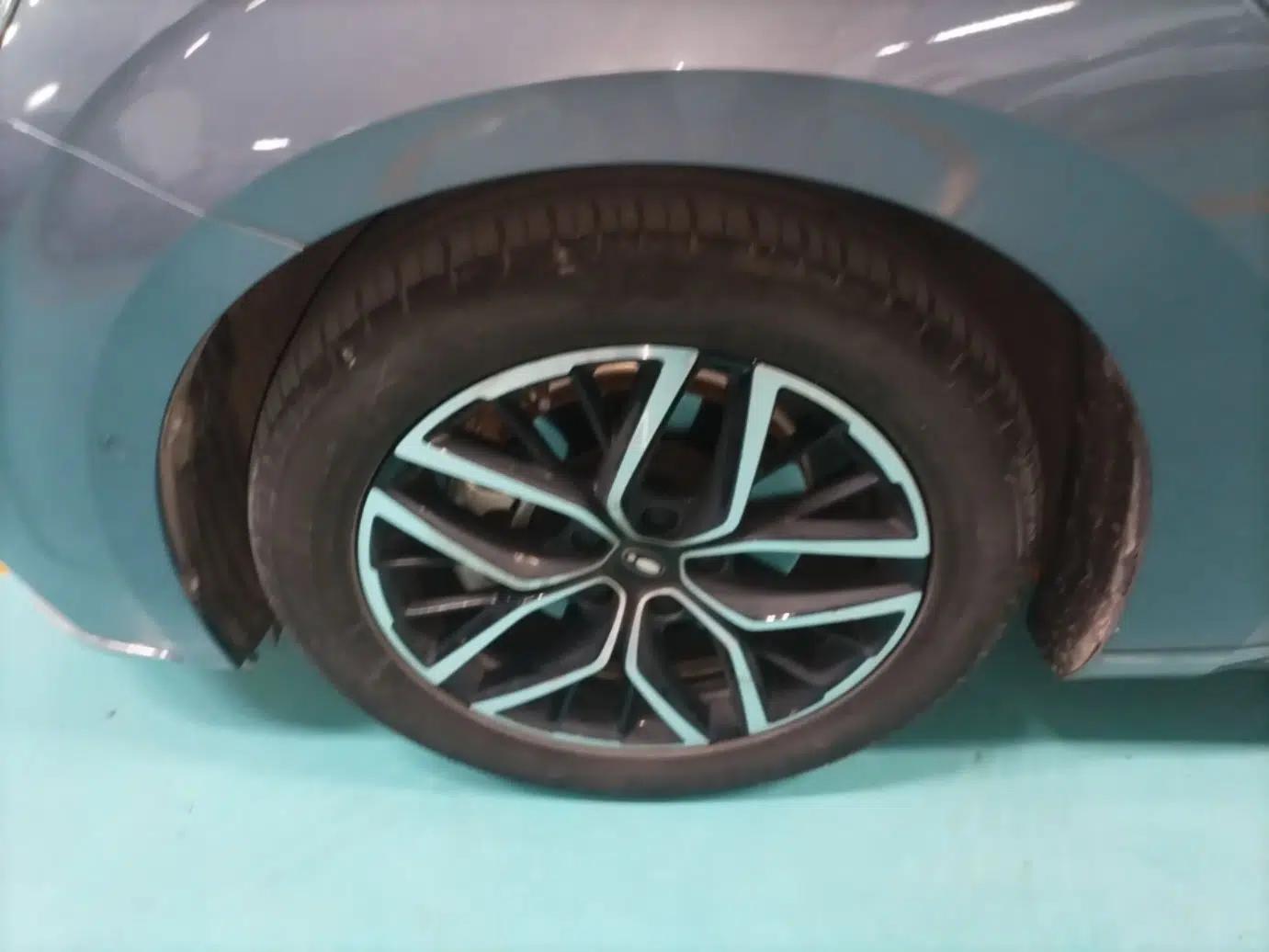 ORA Lightning Cat 2022 555 km Luxury Edition — миниатюра 9