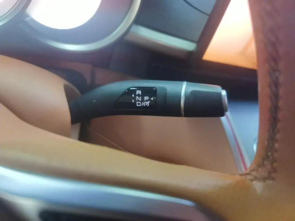 ORA Lightning Cat 2022 555 km Luxury Edition — миниатюра 17