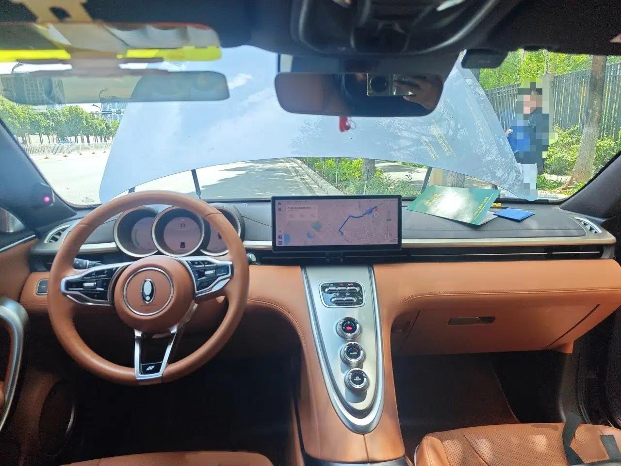 ORA Lightning Cat 2022 555 km Luxury Edition — миниатюра 18
