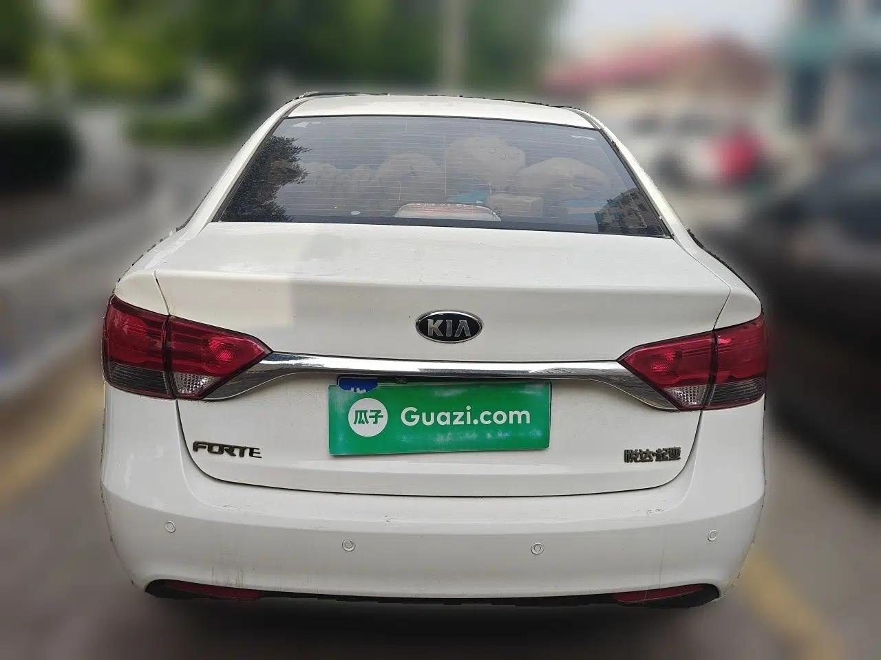 Kia Forte 2014 1.6L MT GL — миниатюра 5