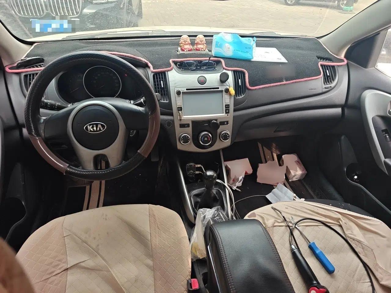 Kia Forte 2014 1.6L MT GL — миниатюра 10