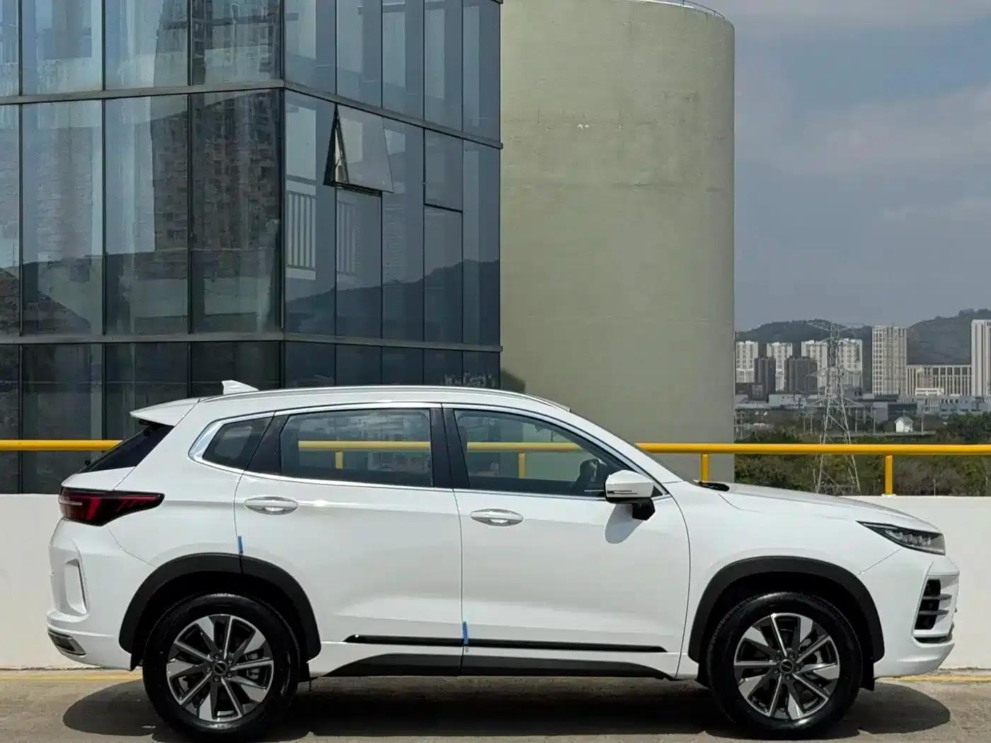 Exeed Chasing Wind 2023 1.5T CVT Wind Chasing Edition — миниатюра 17