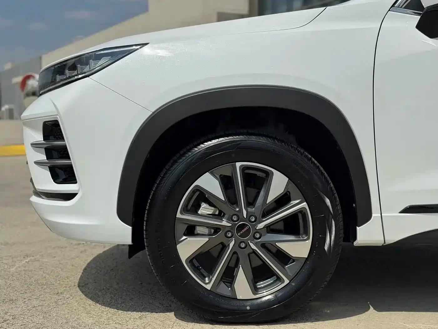 Exeed Chasing Wind 2023 1.5T CVT Wind Chasing Edition — миниатюра 4