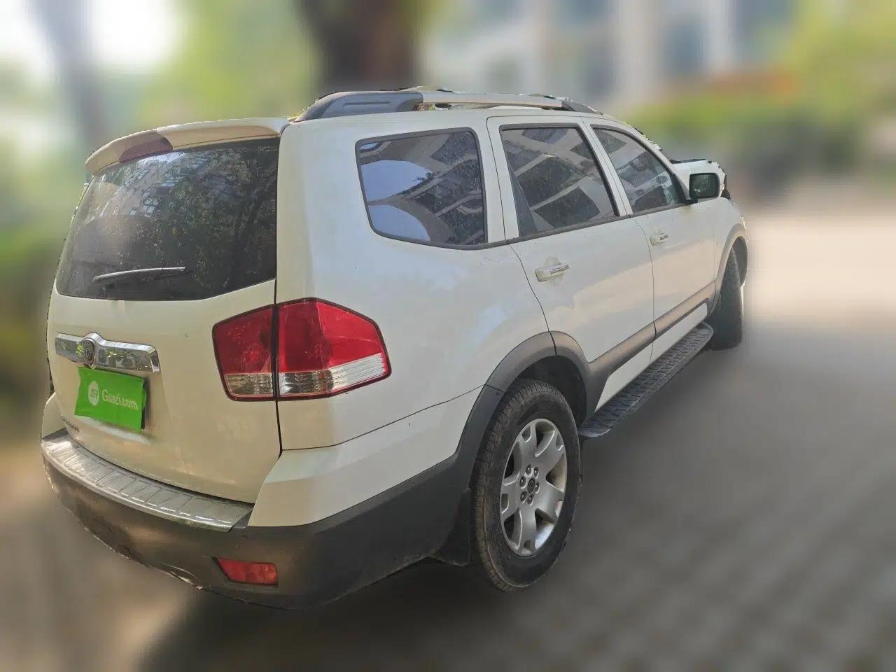 Kia Borrego 2015 3.8L Luxury Edition China V-standard — миниатюра 6