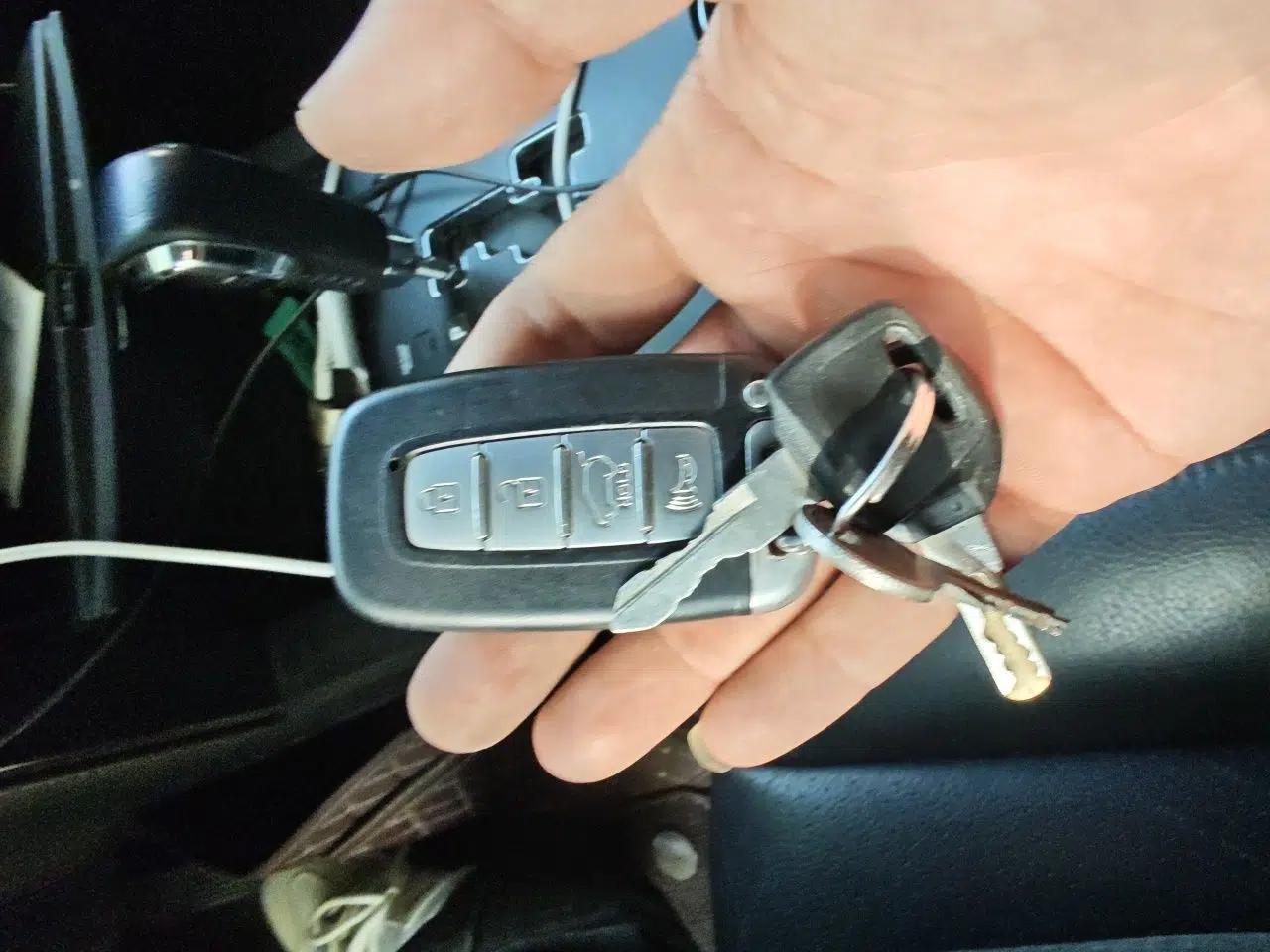 Kia Borrego 2015 3.8L Luxury Edition China V-standard — миниатюра 9