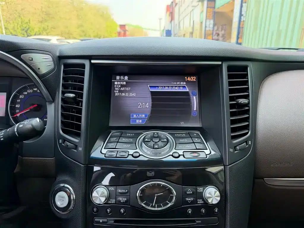 Infiniti FX 2012 FX35 — миниатюра 6