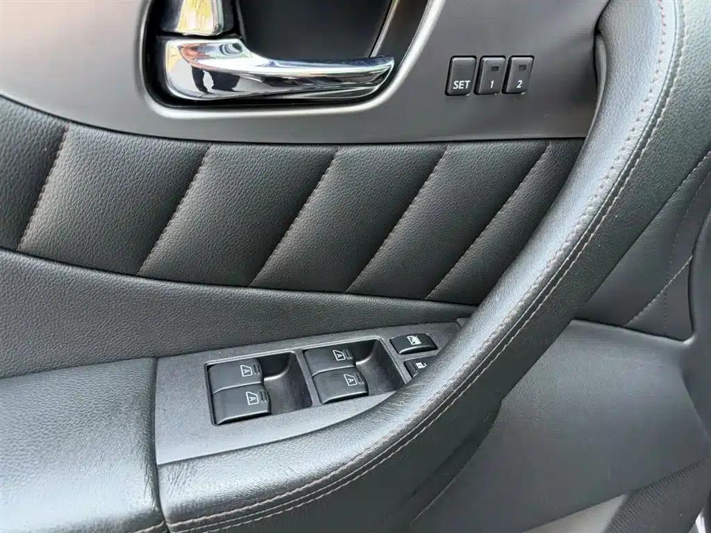Infiniti FX 2012 FX35 — миниатюра 9
